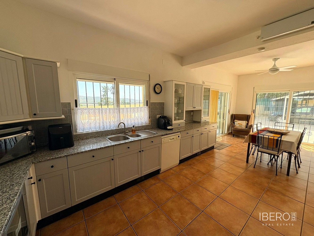 Prodej rodinný dům - Canadas De San Pedro, ES, 180 m² - 2