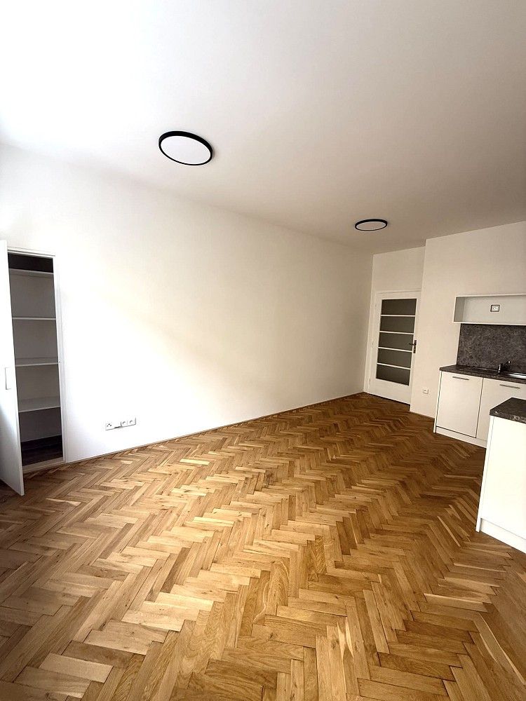 Byt 1+1 · 41 m² · Praha - Vršovice, okres Praha 10, Hlavní město Praha - 3