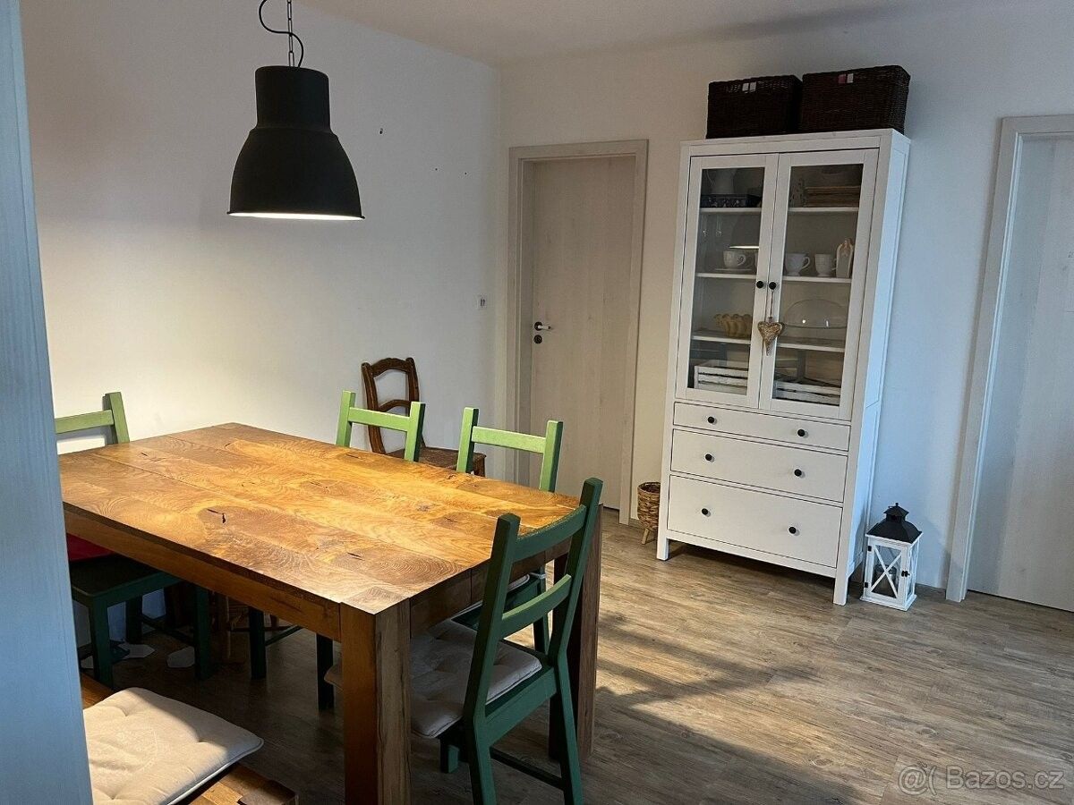 Byty, Bratronice, 386 01