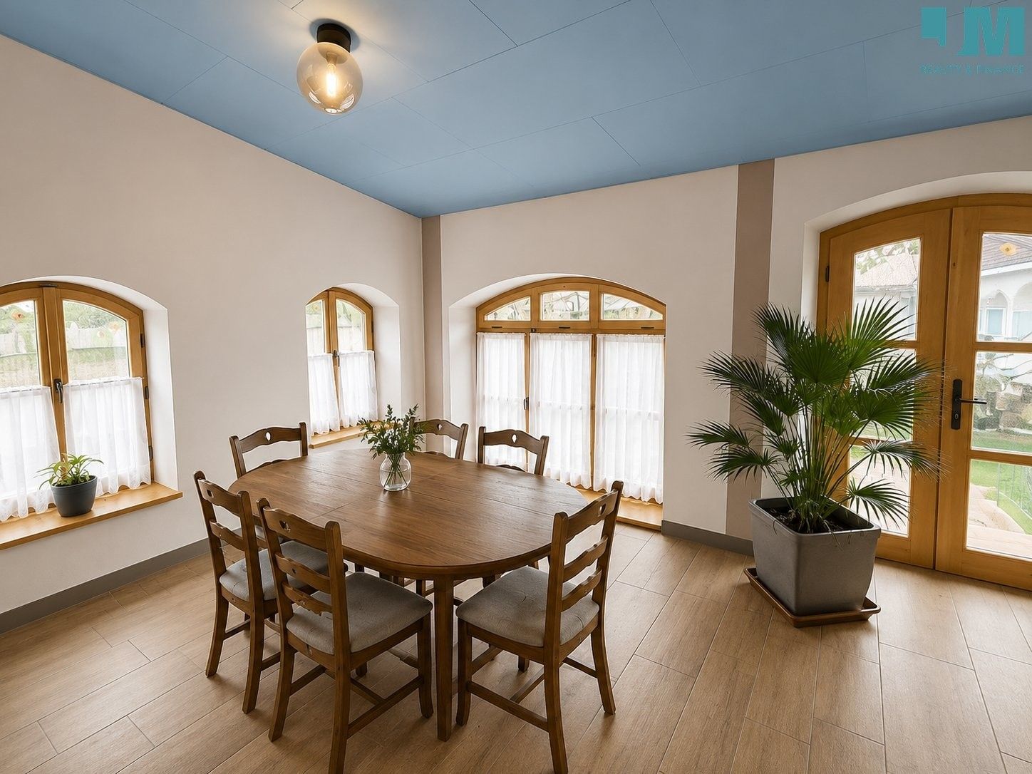 Prodej rodinný dům - Hevlín, 250 m² - 5