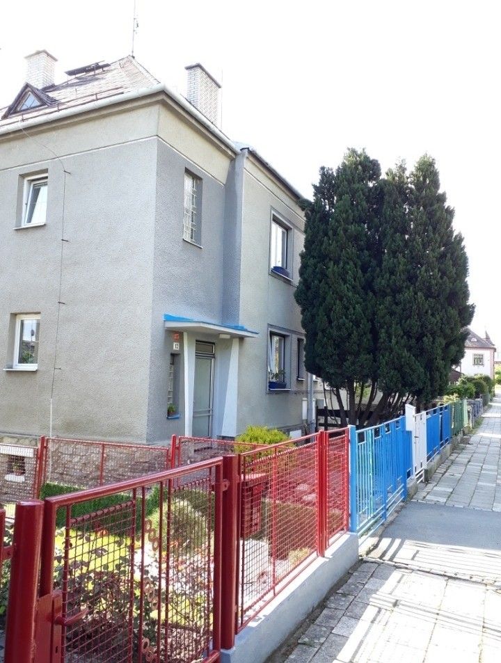 Prodej rodinný dům - Bratrušov, 787 01