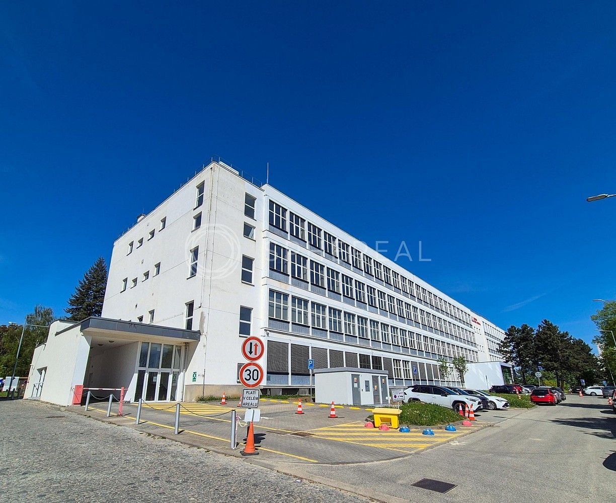 Kancelář, 100 m²