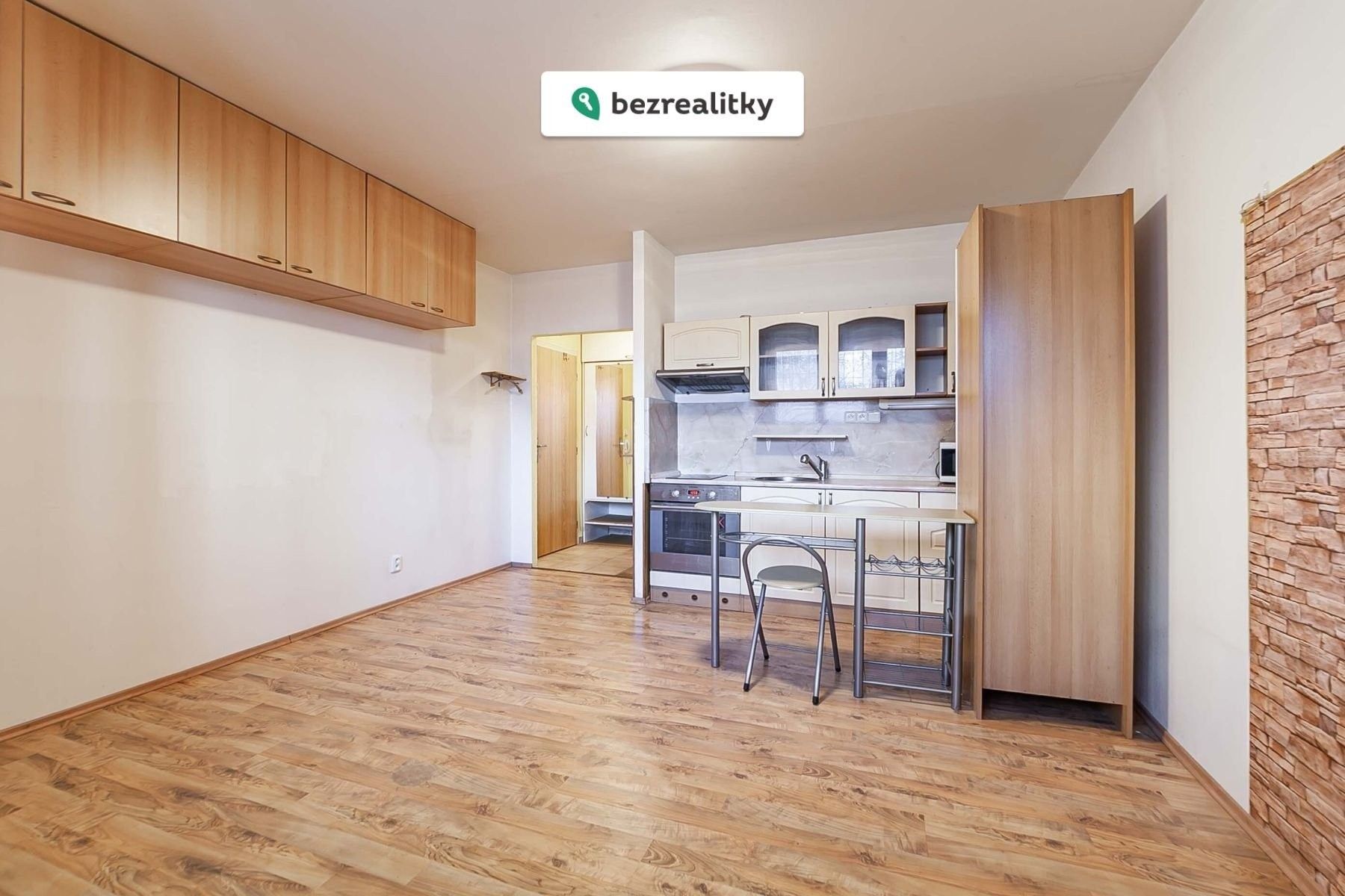 Prodej byt 1+kk - Jílovská 1150, Praha, 23 m²