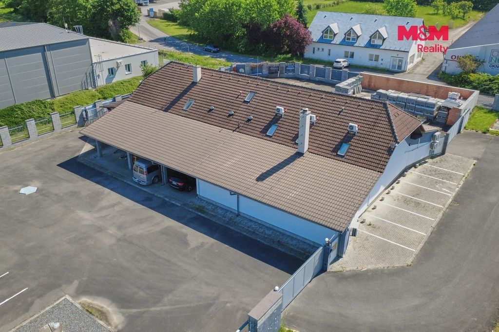 Obchodní prostory, Drslavice, 365 m² - 2