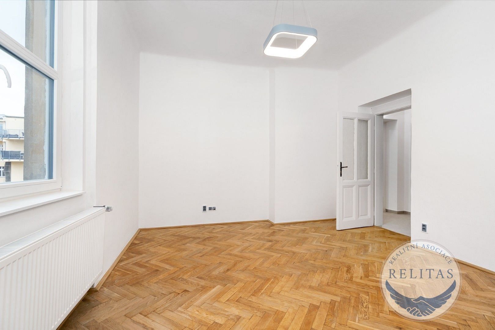 Pronájem byt 2+kk - Lucemburská, Praha, 40 m²