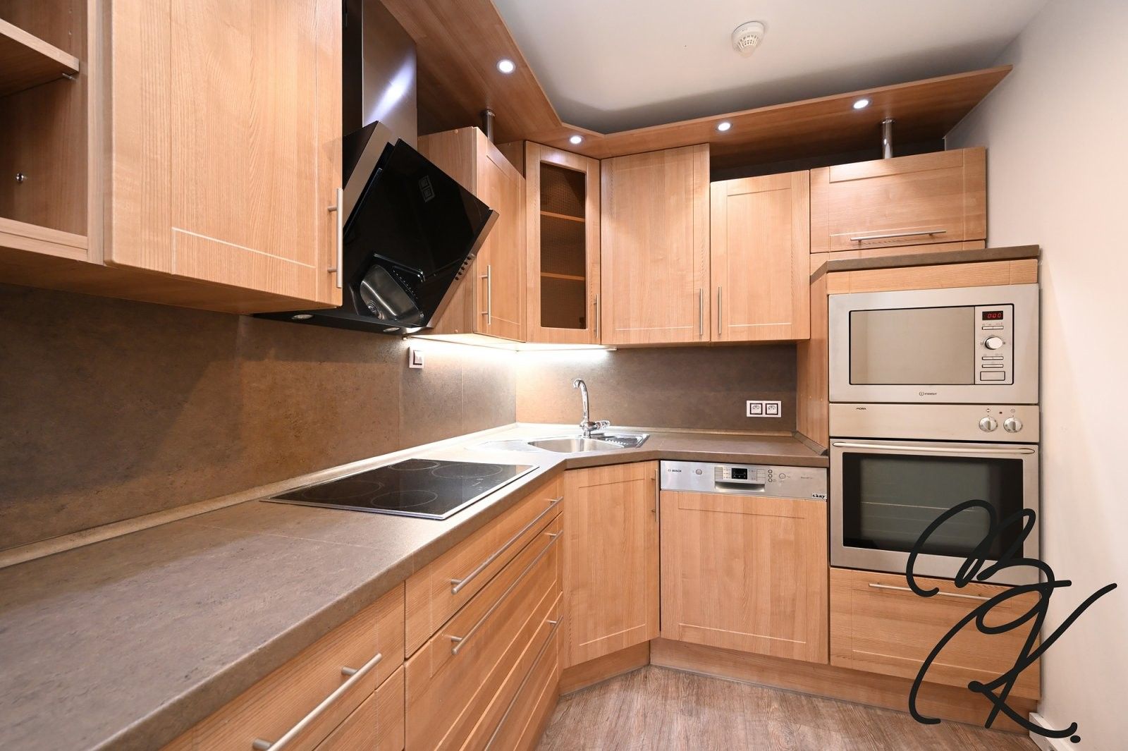 Pronájem byt 2+kk - Plickova, Praha, 43 m²