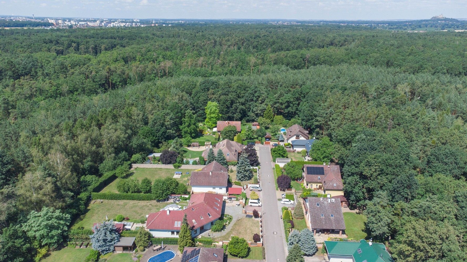 Rodinné domy, Sezemice - Veská, okres Pardubice, 400 m² - 2