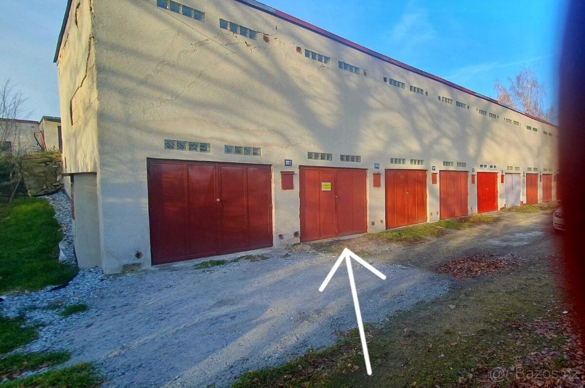 Garáže, Žirovnice, 394 68