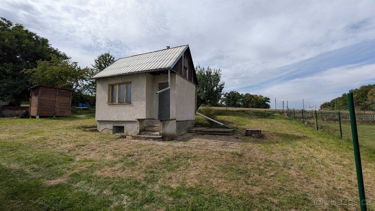 Chaty, Hostouň u Prahy, 273 53 - 2