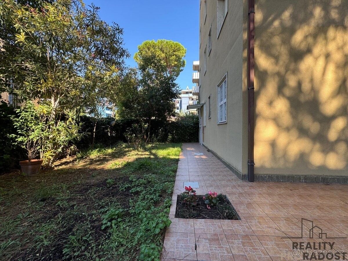 Prodej byt - 987 66, Zahraničí