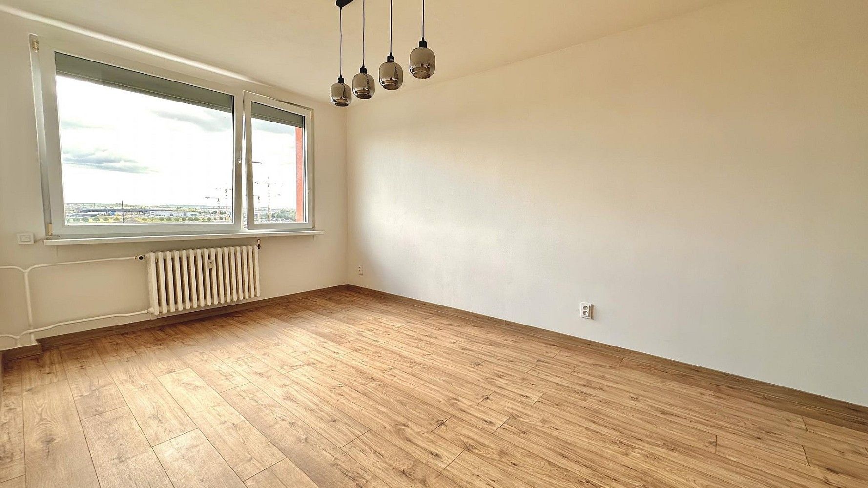 Prodej byt 2+kk - Na růžovém poli, Kladno - Kročehlavy, 41 m² - 5