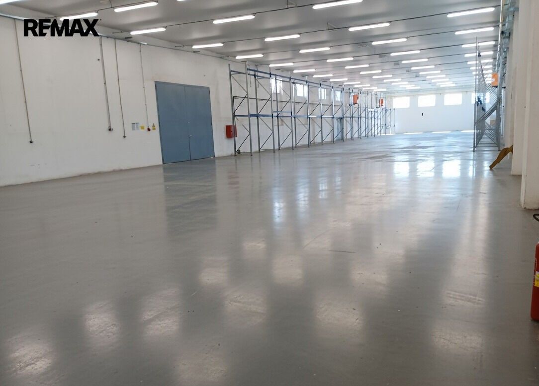 Sklad · 950 m² · U Sudárny 434, Hluboká nad Vltavou - 3