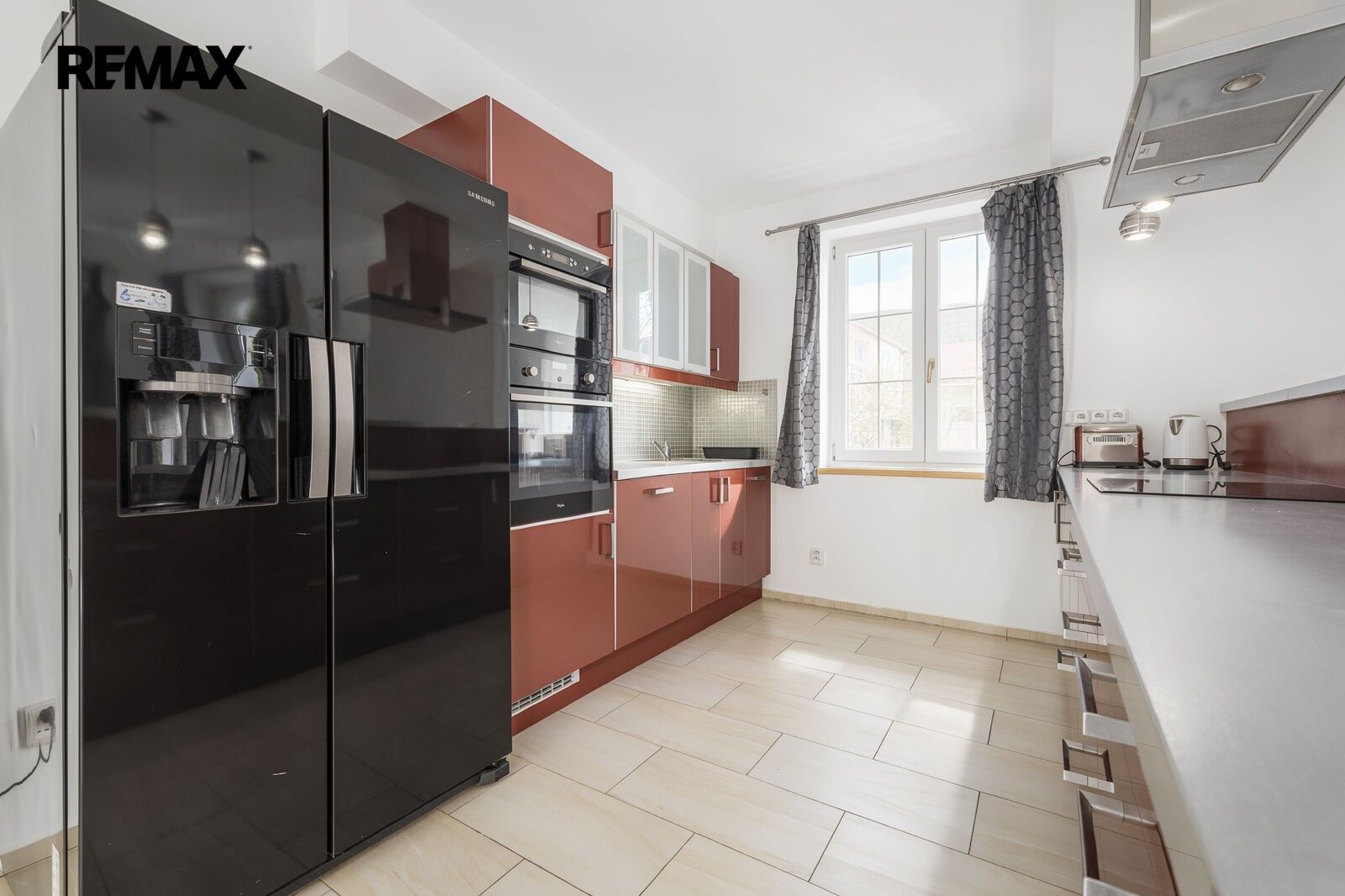 Rodinný dům · 196 m² · Havraní 802, Zvole - 3