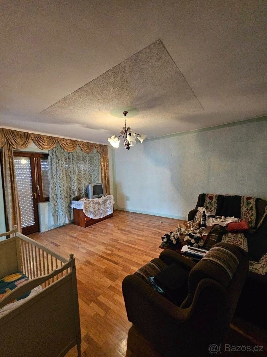 Rodinný dům · 987 66, Zahraničí - 3