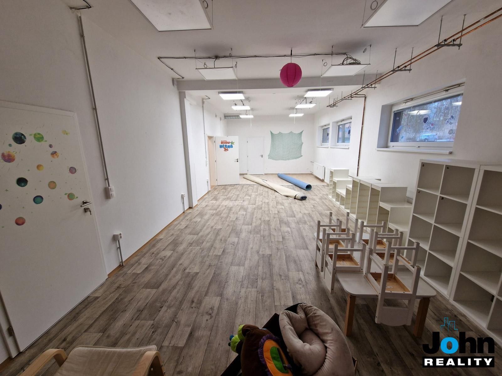 Pronájem kancelář - Brněnská, Most, 160 m²