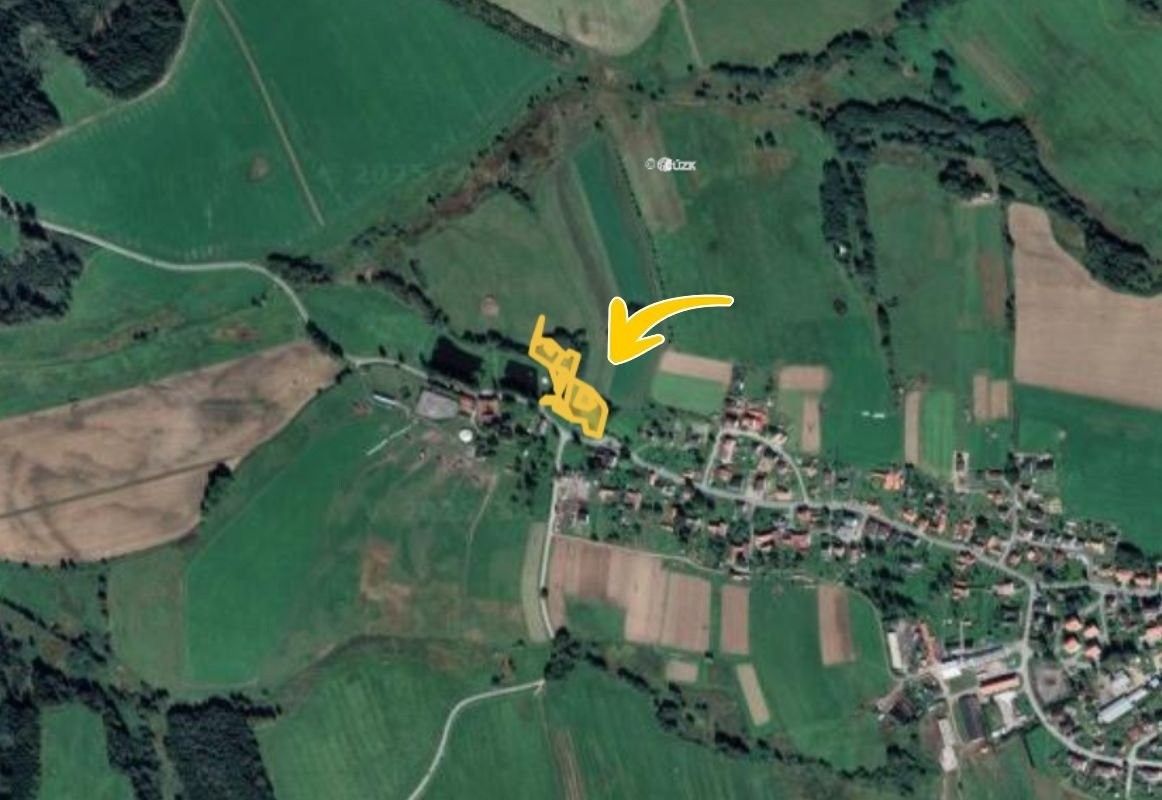 Pronájem louka - Malonty, 271 m²