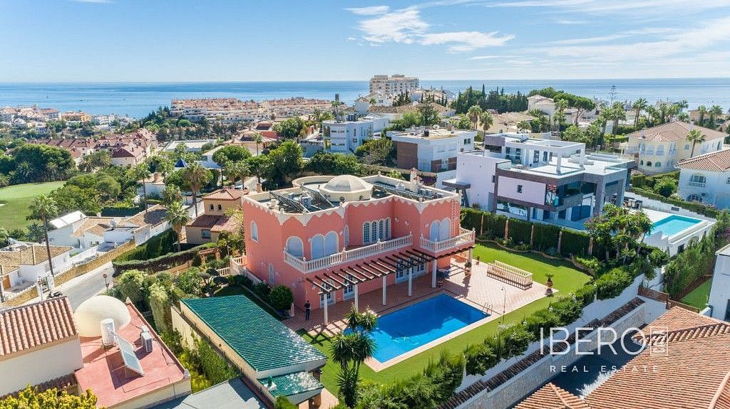 Rodinný dům · 1 033 m² · Benalmadena, ES - 3