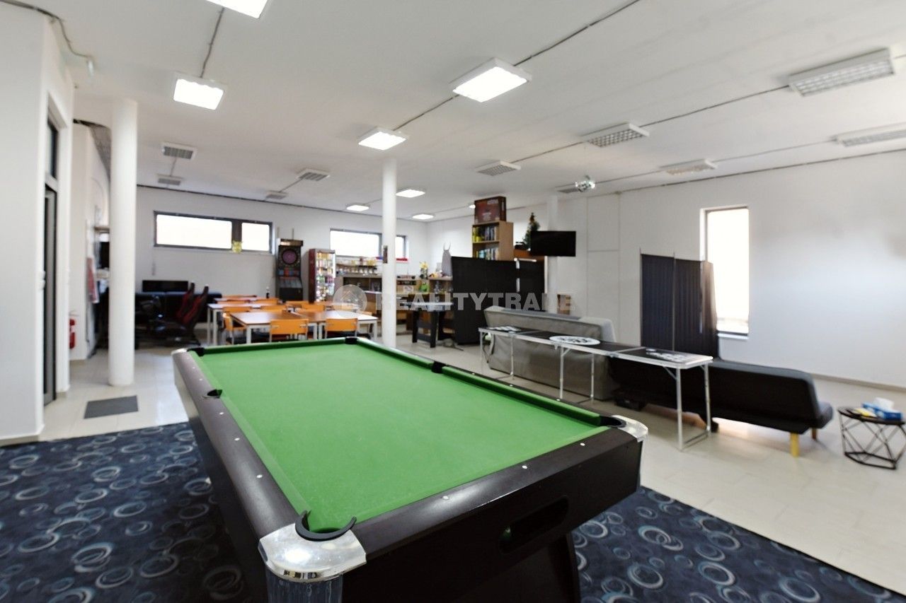 Obchodní prostory · 111 m² · Bezděkovská 30, Strakonice II - 4
