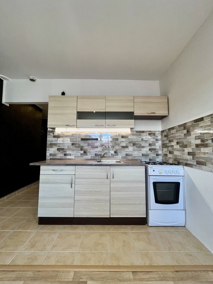 1+1, Nádražní, Ostrava, 31 m²