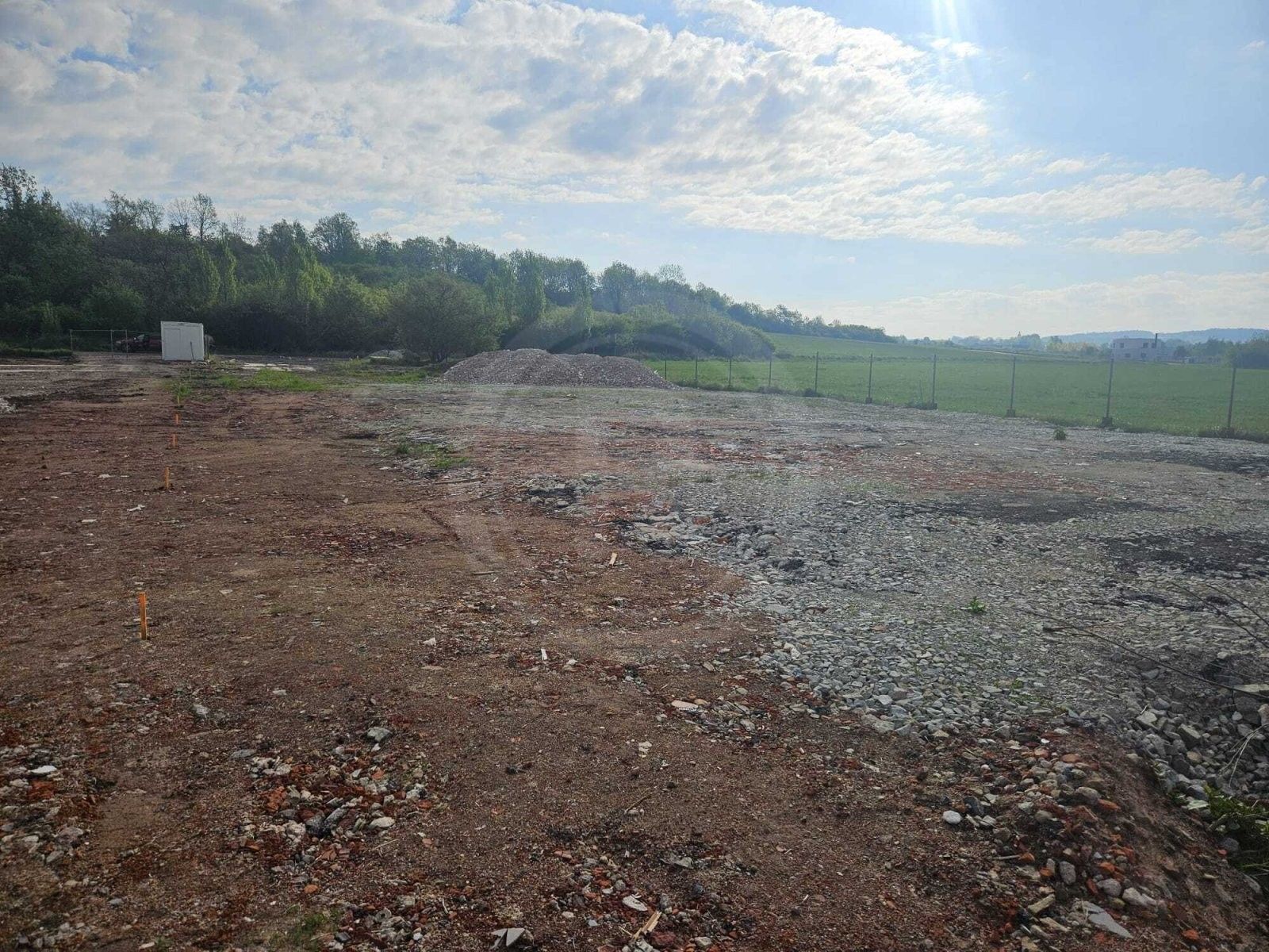 Prodej komerční pozemek - Úsilné, 1 m²