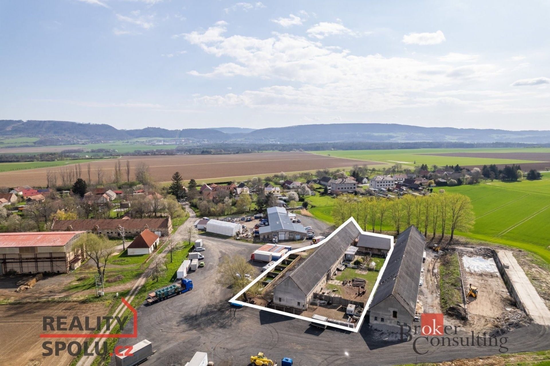 Prodej zemědělský objekt - Kněžice, 1 850 m²