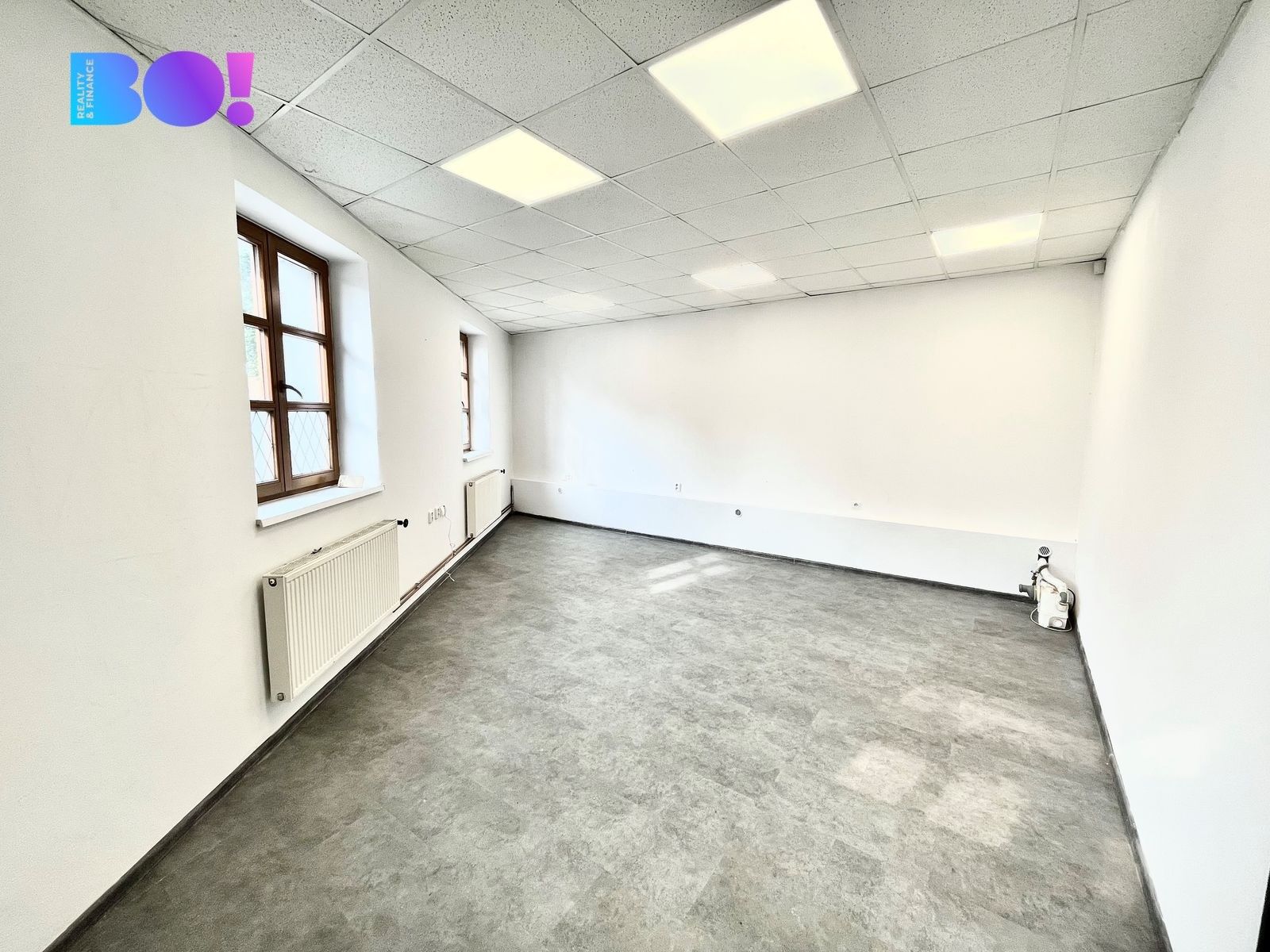 Kanceláře, Pod Zvonek, Český Těšín, 45 m² - 1