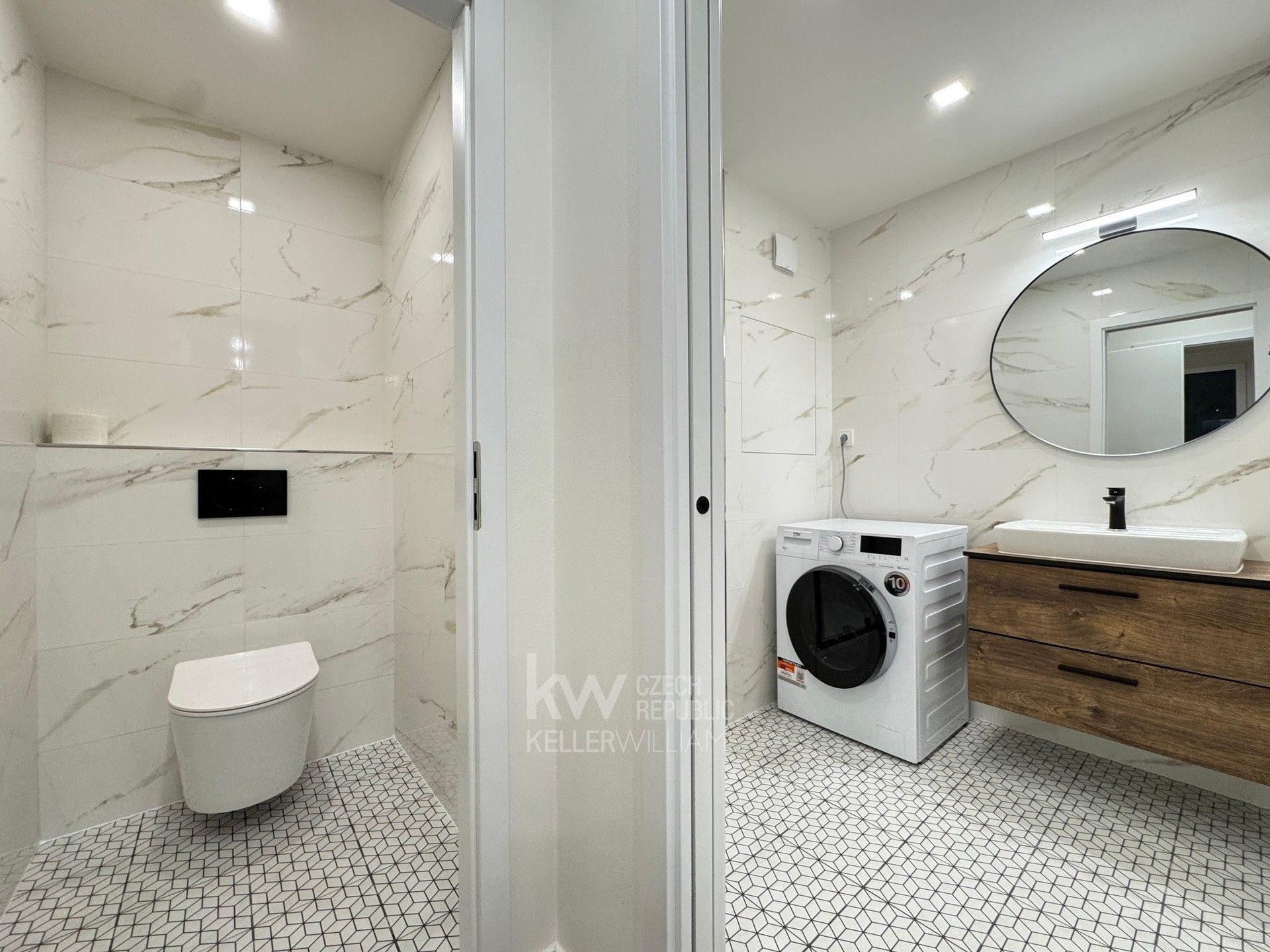 Pronájem byt 3+kk - Přímětická, Praha, 67 m²