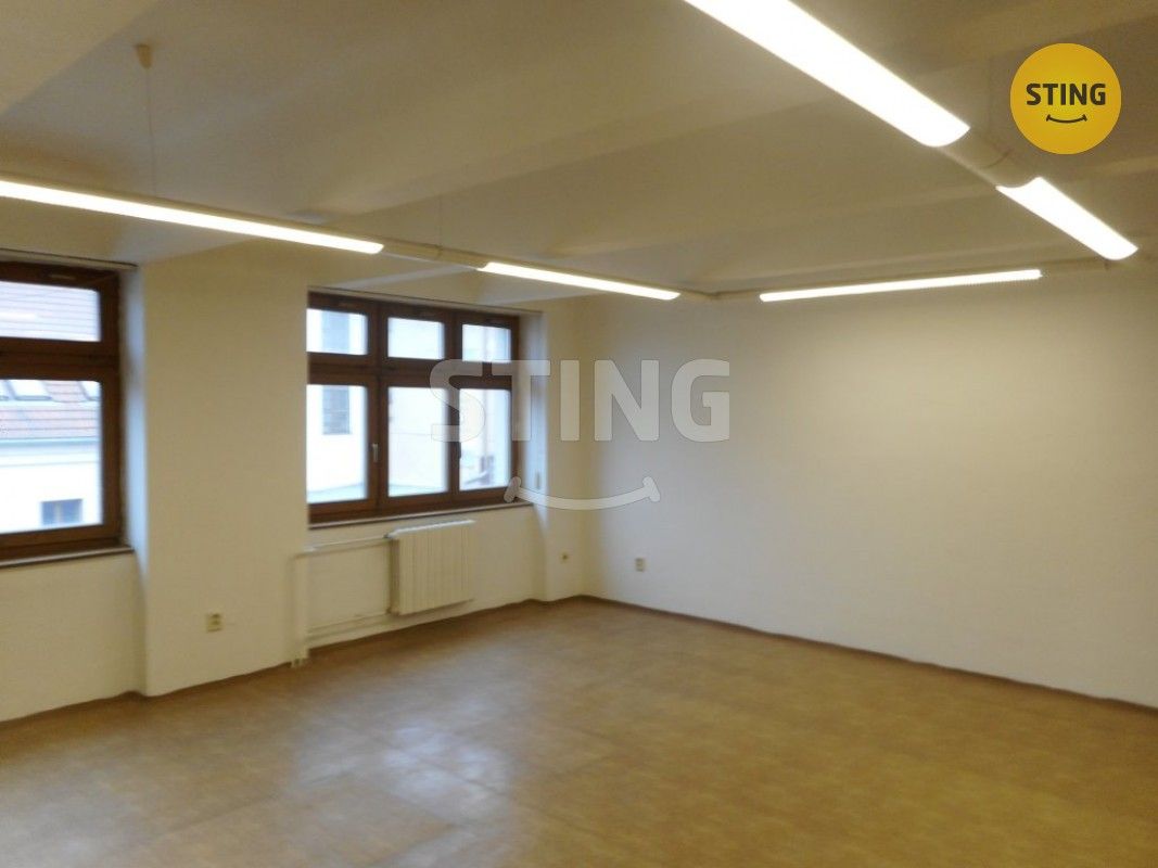 Pronájem kancelář - Uherský Brod, 688 01