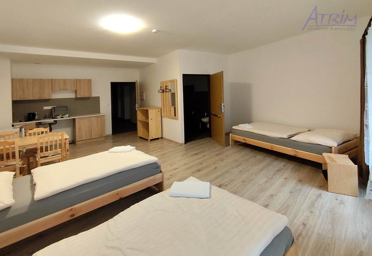 Ubytovací zařízení · 600 m² · nám. Svobody 479, Javorník - 4