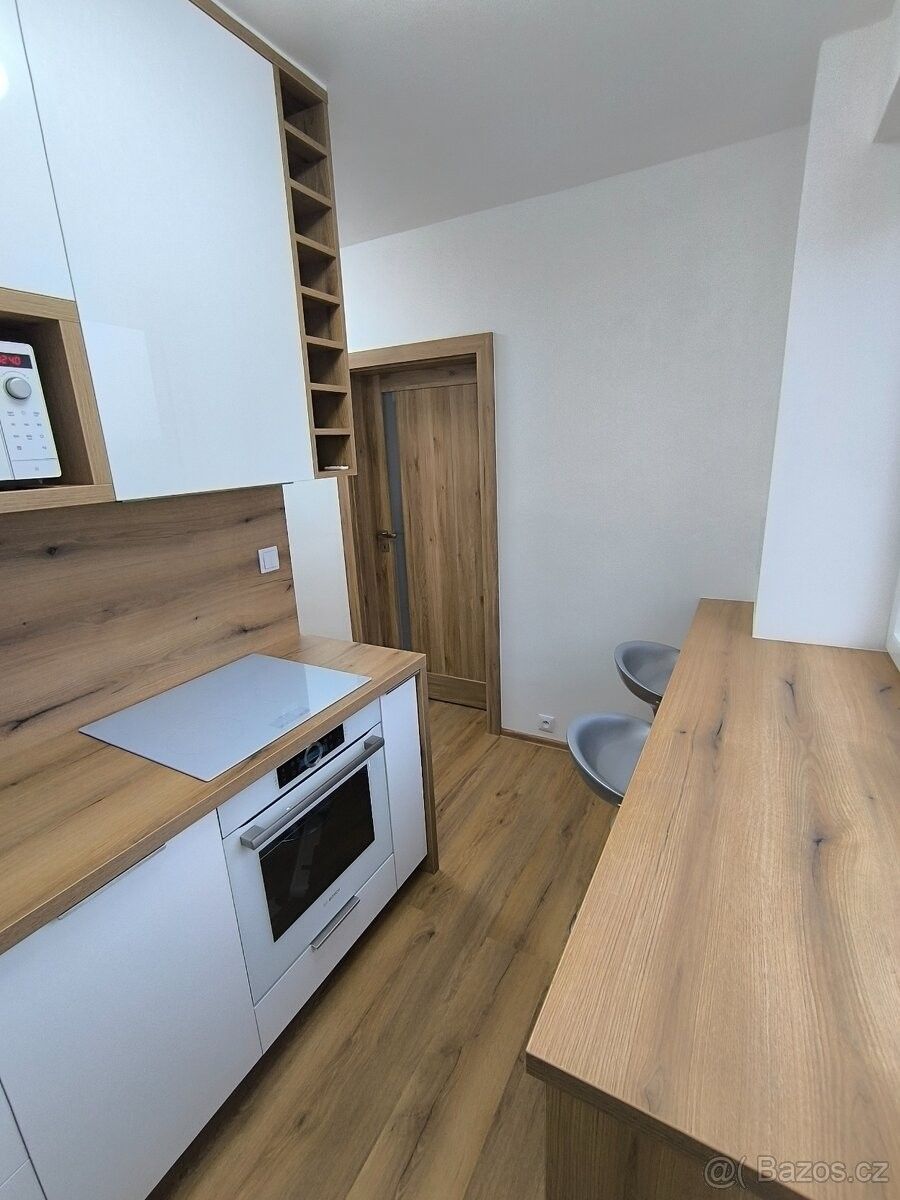 Prodej byt - Karviná, 733 01