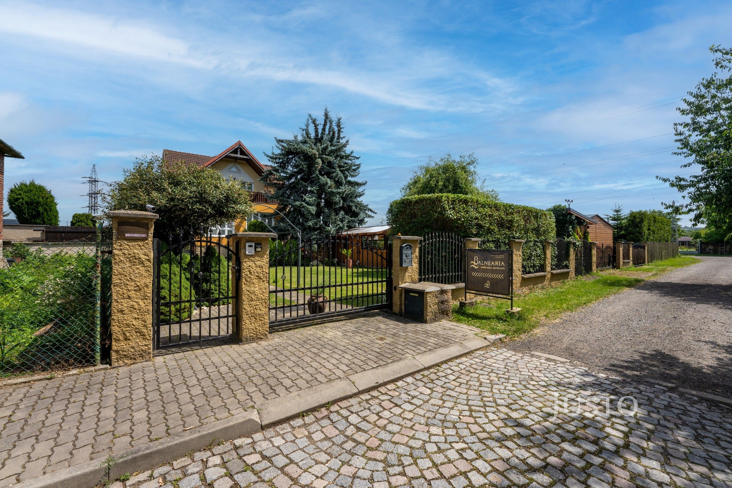 Prodej rodinný dům - V Zahradách, Uherské Hradiště, 474 m²