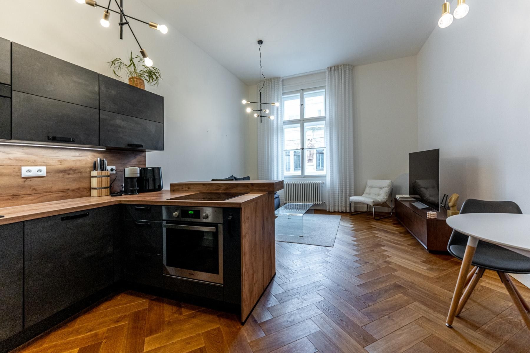 Pronájem byt 2+kk - Dlážděná, Praha, 72 m² - 5