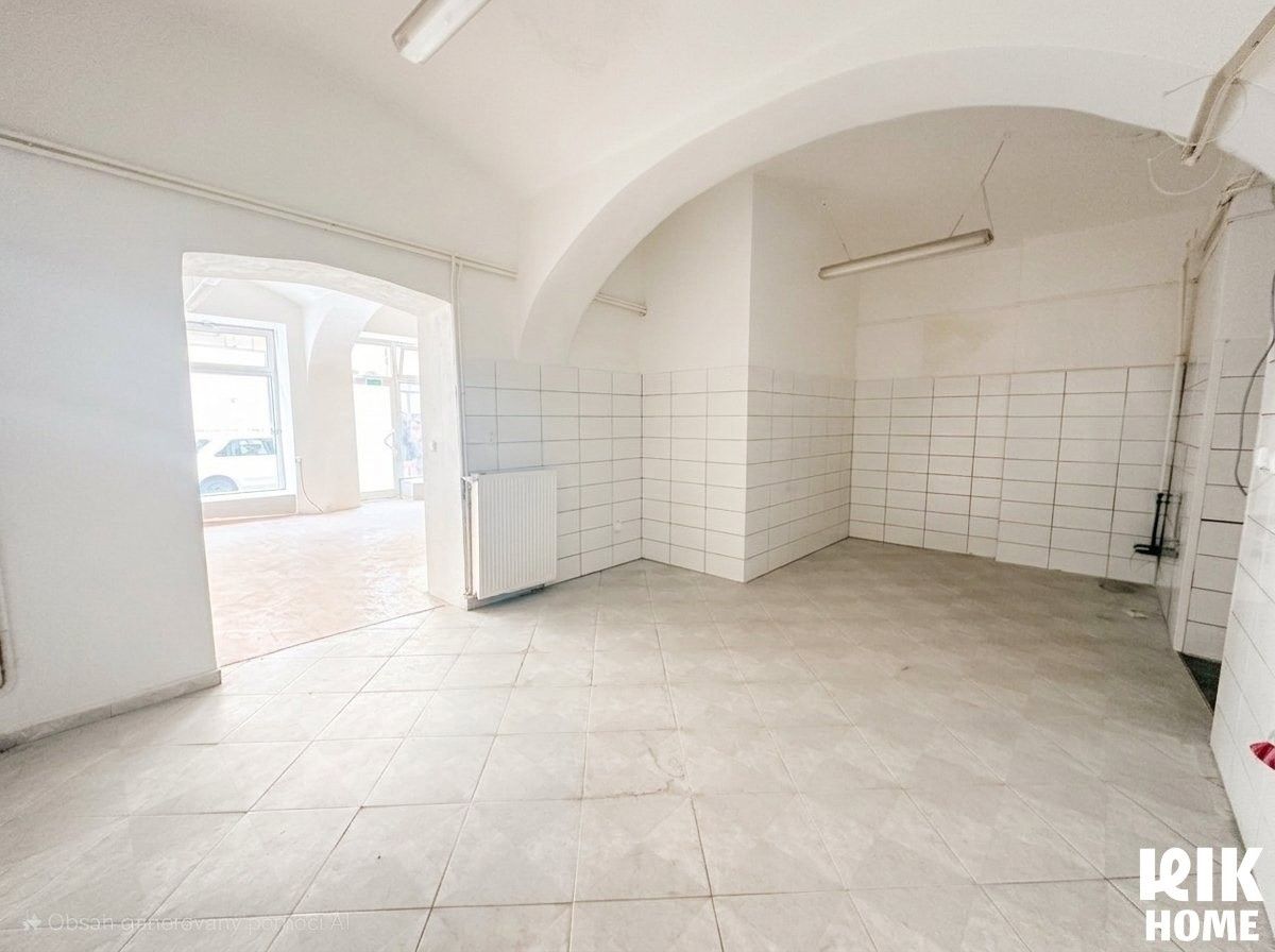 Obchodní prostory · 73 m² · Husitská 187, Praha Žižkov - 3