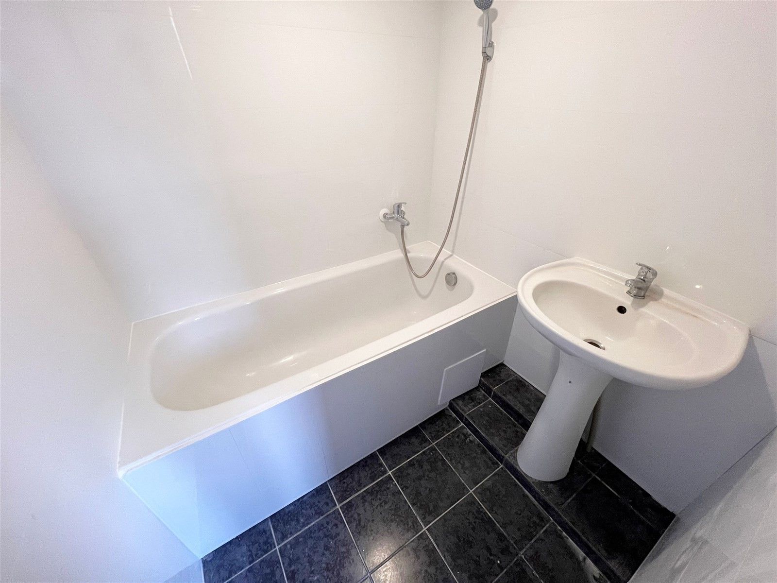Byt 3+1 · 79 m² · Jirkovská, Chomutov - 3