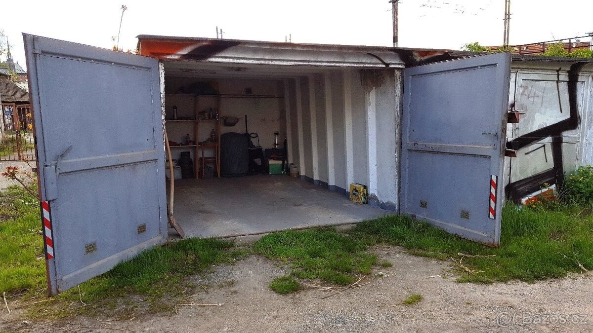 Garáže, Brno, 602 00