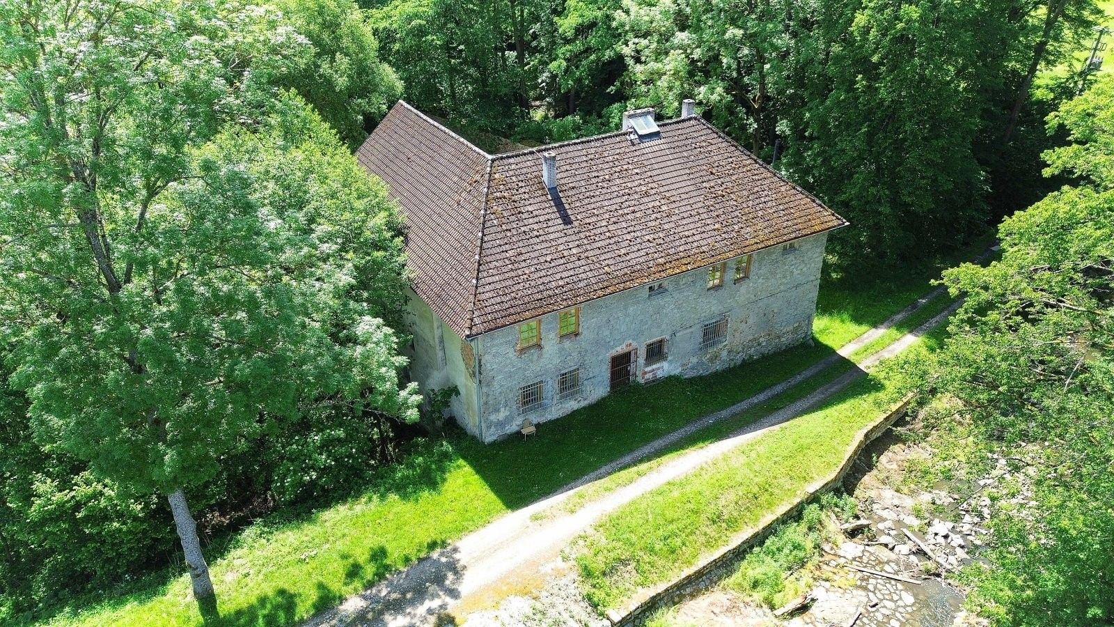 Rodinné domy, Jindřichův Hradec Dolní Radouň, 520 m² - 1