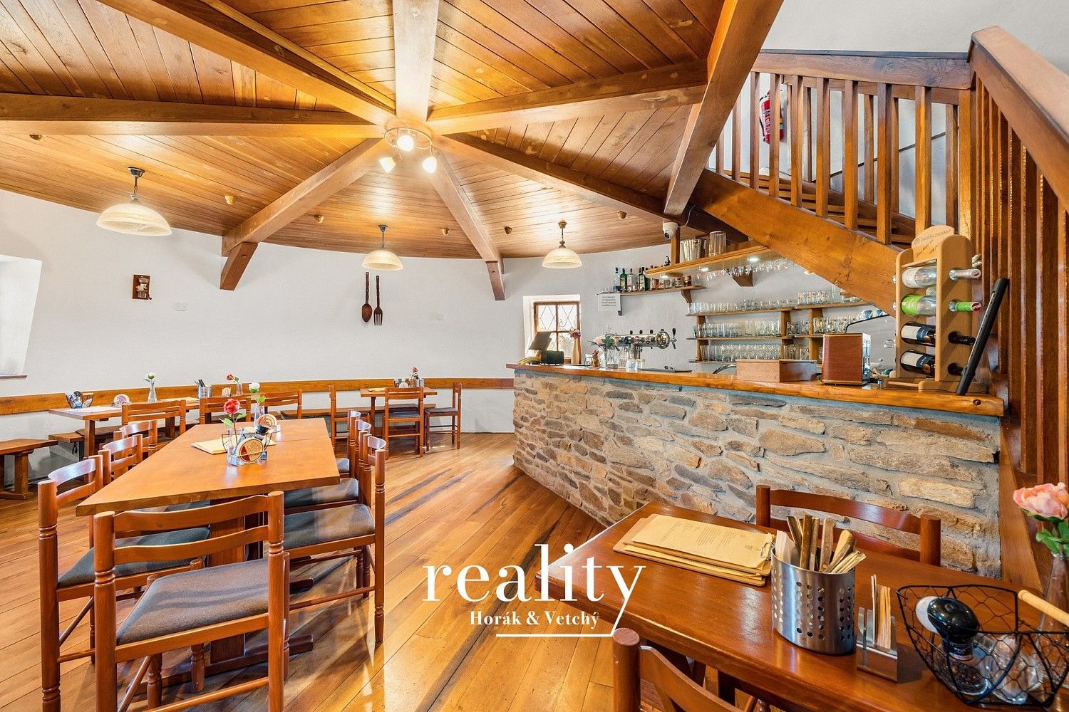 Prodej restaurace - Lesná, okres Znojmo, Jihomoravský kraj, 450 m² - 2