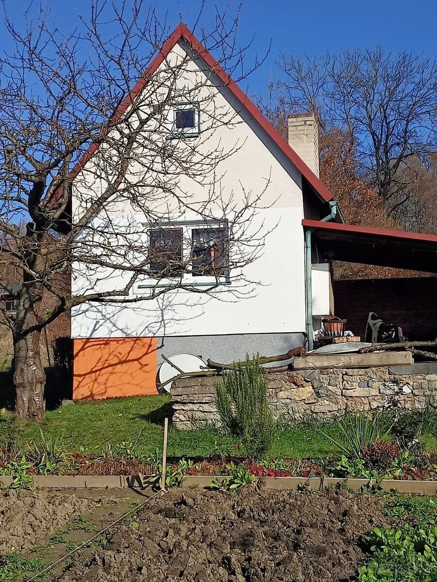 Chaty, Holice v Čechách, 534 01