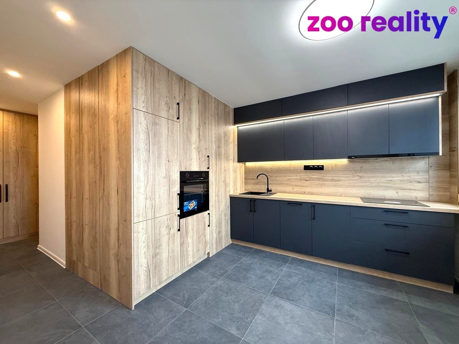 Prodej byt 2+1 - Vítězslava Nezvala, Chomutov, 49 m²