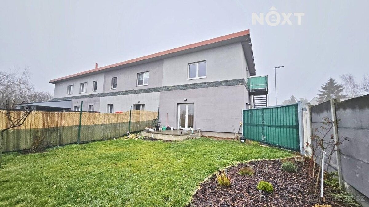 Byty, Hřebeč, 273 45