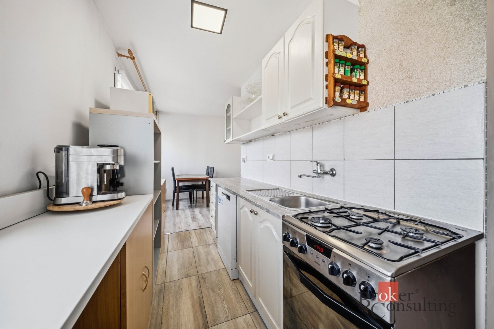 Byt 3+1 · 56 m² · Varšavská, Pardubice - 4
