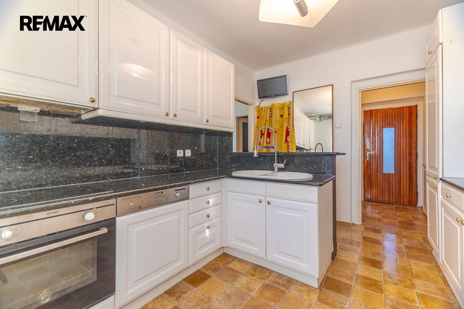 Rodinné domy, Velvary - Velká Bučina, okres Kladno, 212 m² - 2