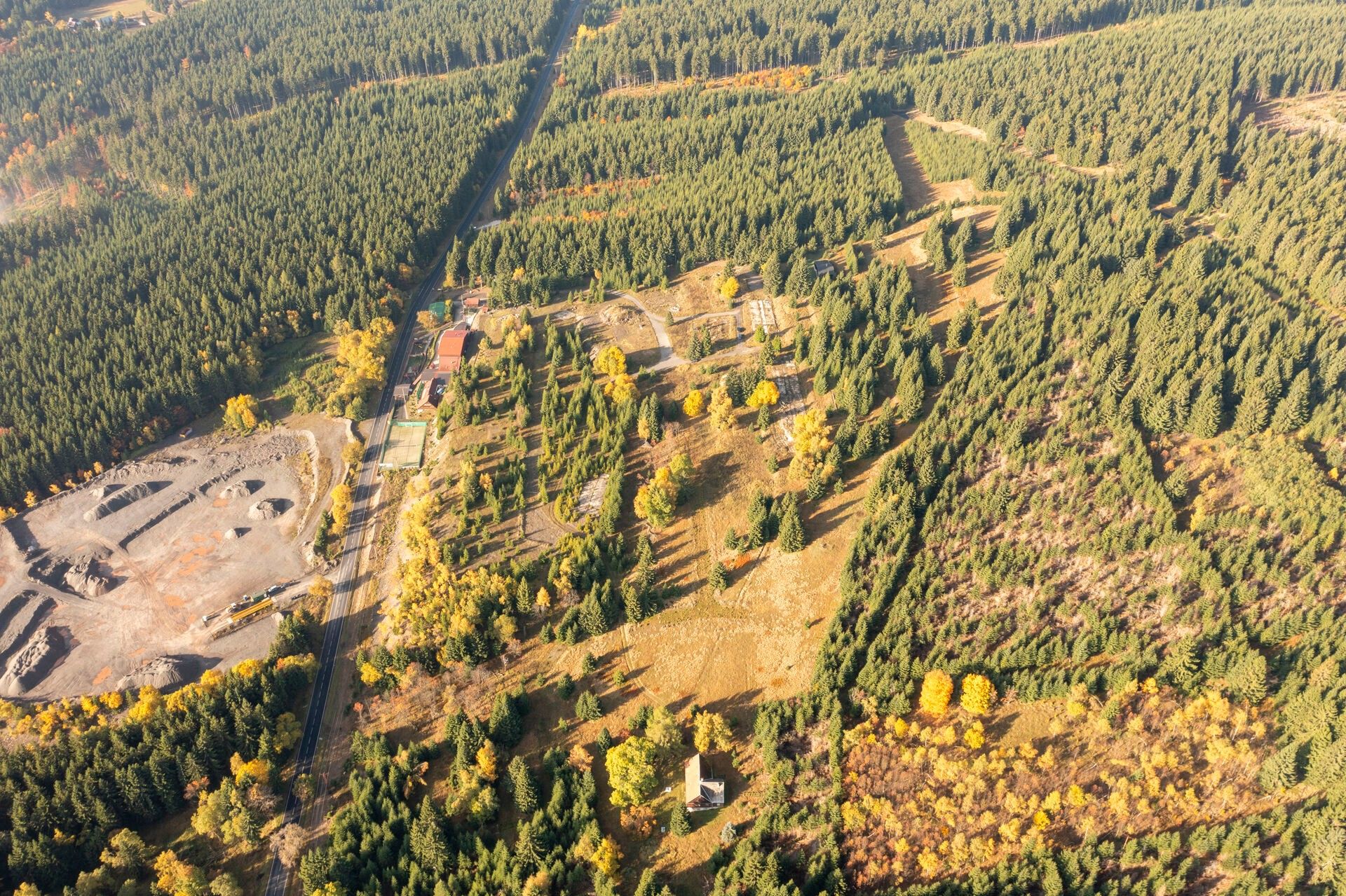 Prodej komerční pozemek - Jáchymov Vršek, 81 180 m² - 2
