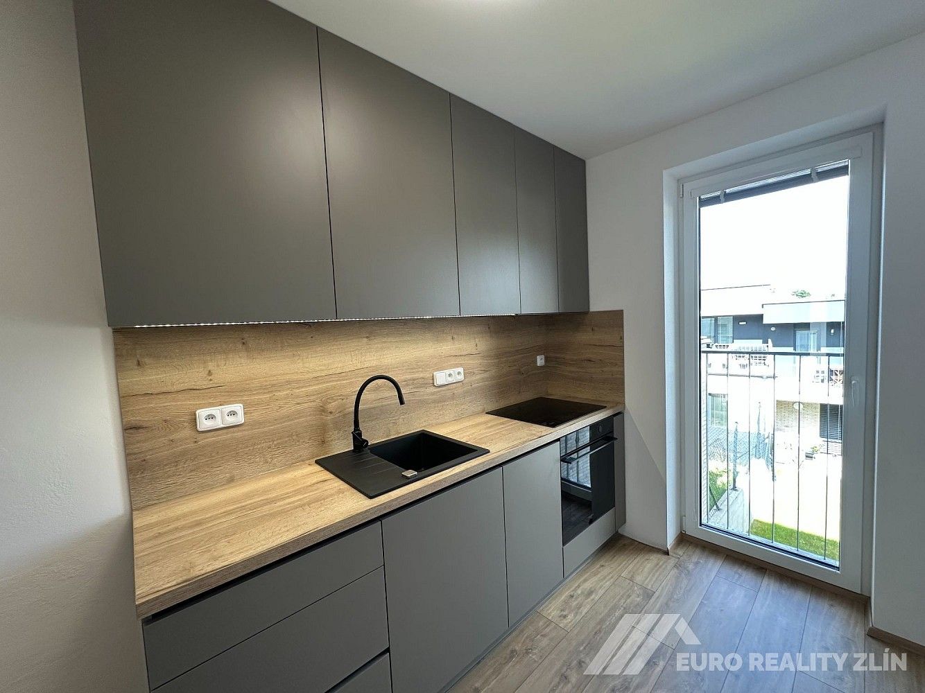 Byt 1+kk · 29 m² · Zlín, Zlínský kraj - 3