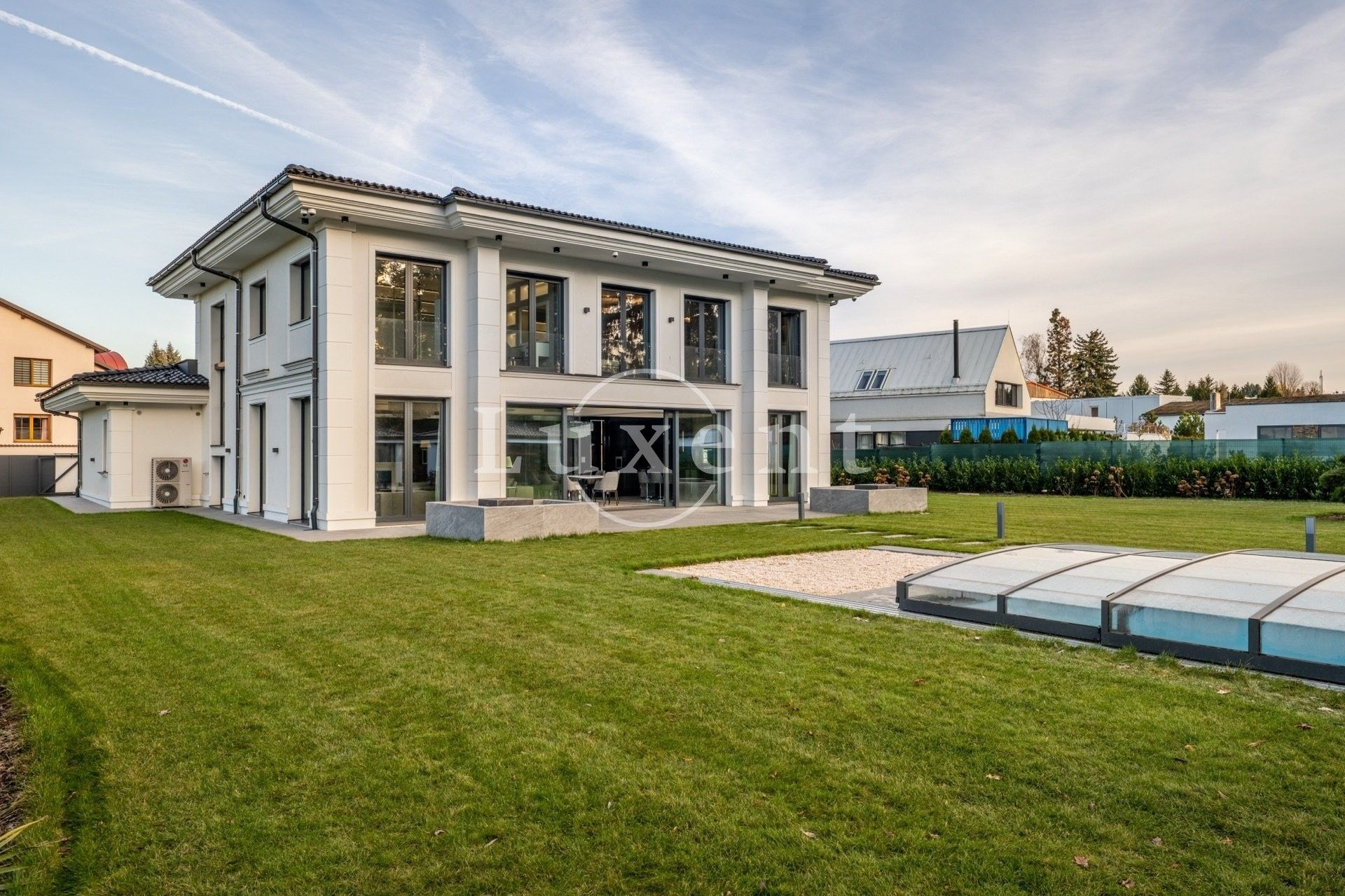 Rodinné domy, Růžová, Průhonice, 590 m²