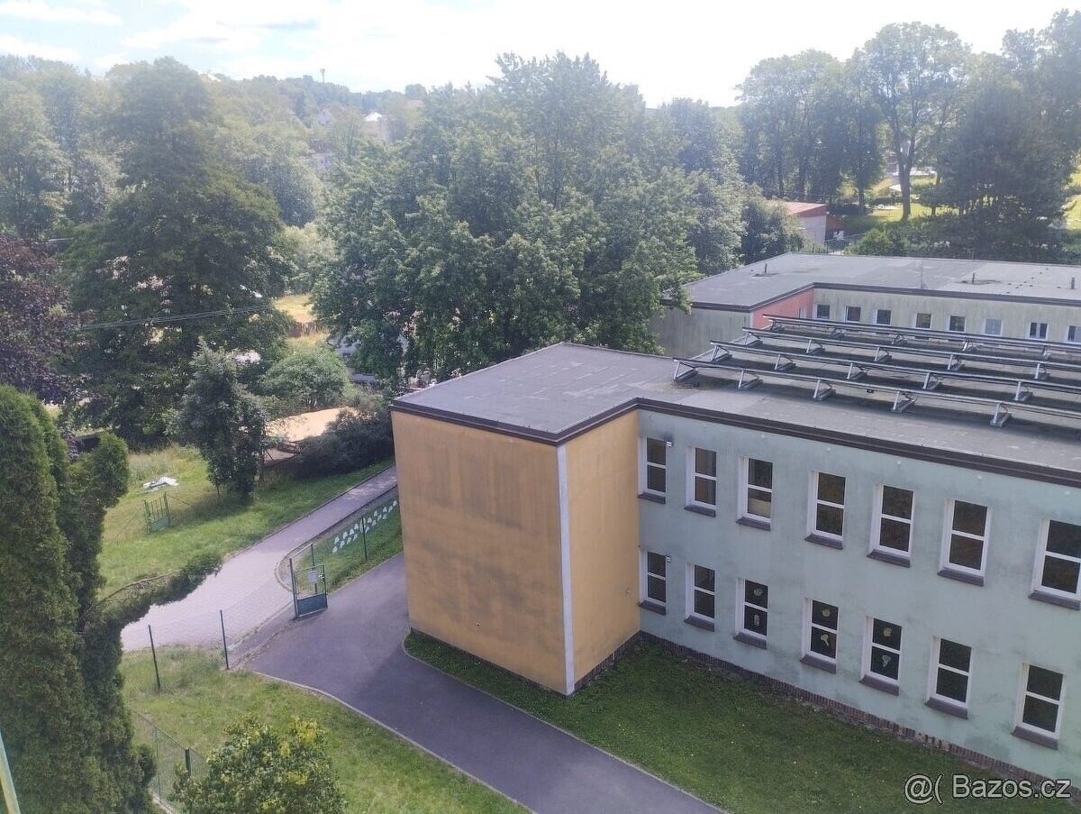 Byty, Luby u Chebu, 351 37