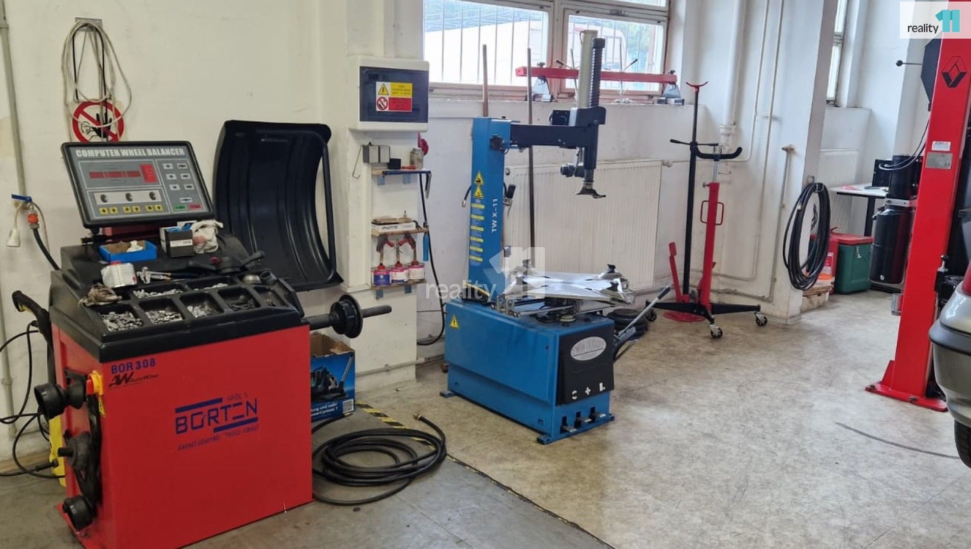 Výrobní prostory, Strojírenská, Praha, 100 m²