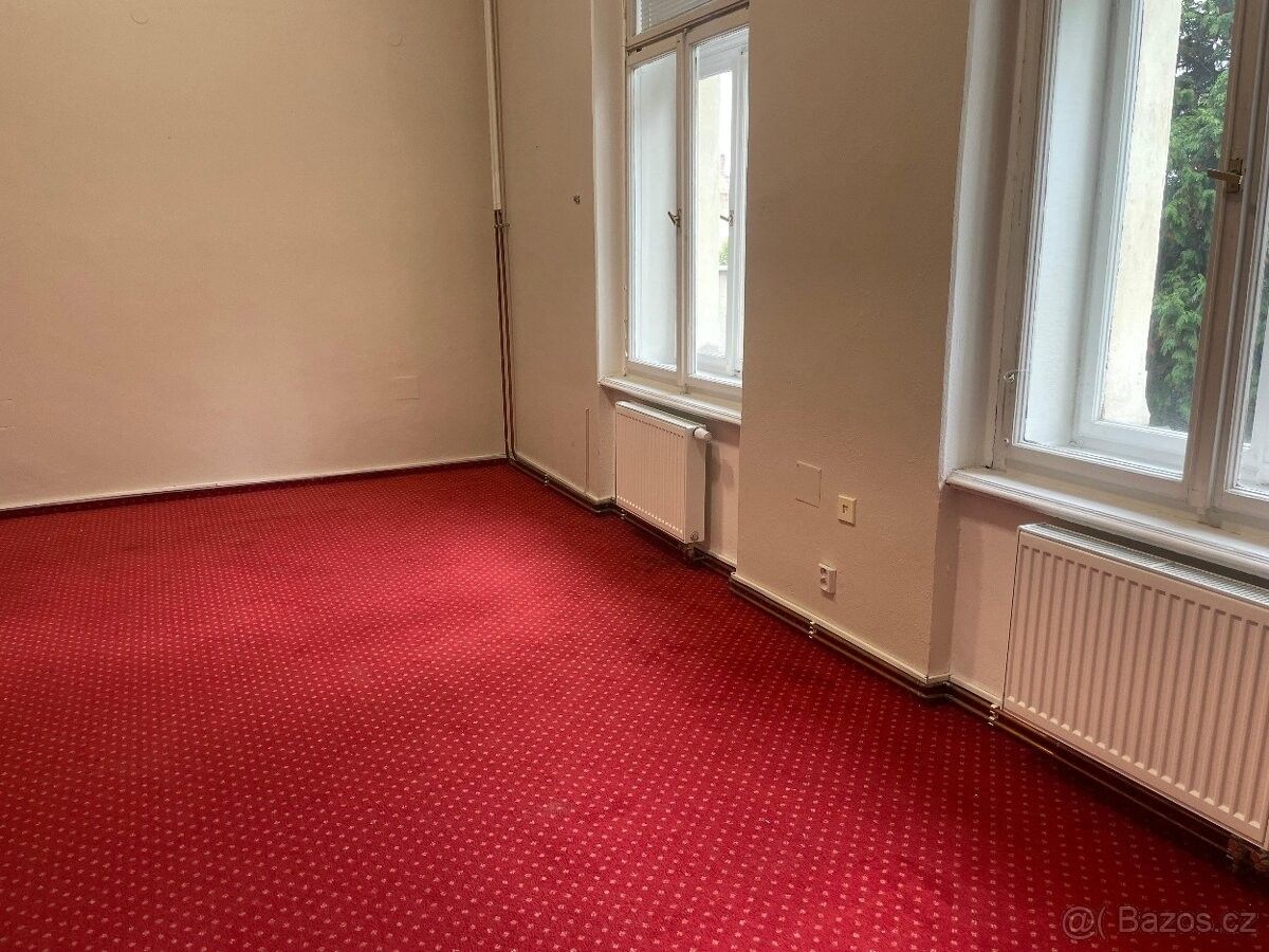 Pronájem kancelář - Žatec, 438 01