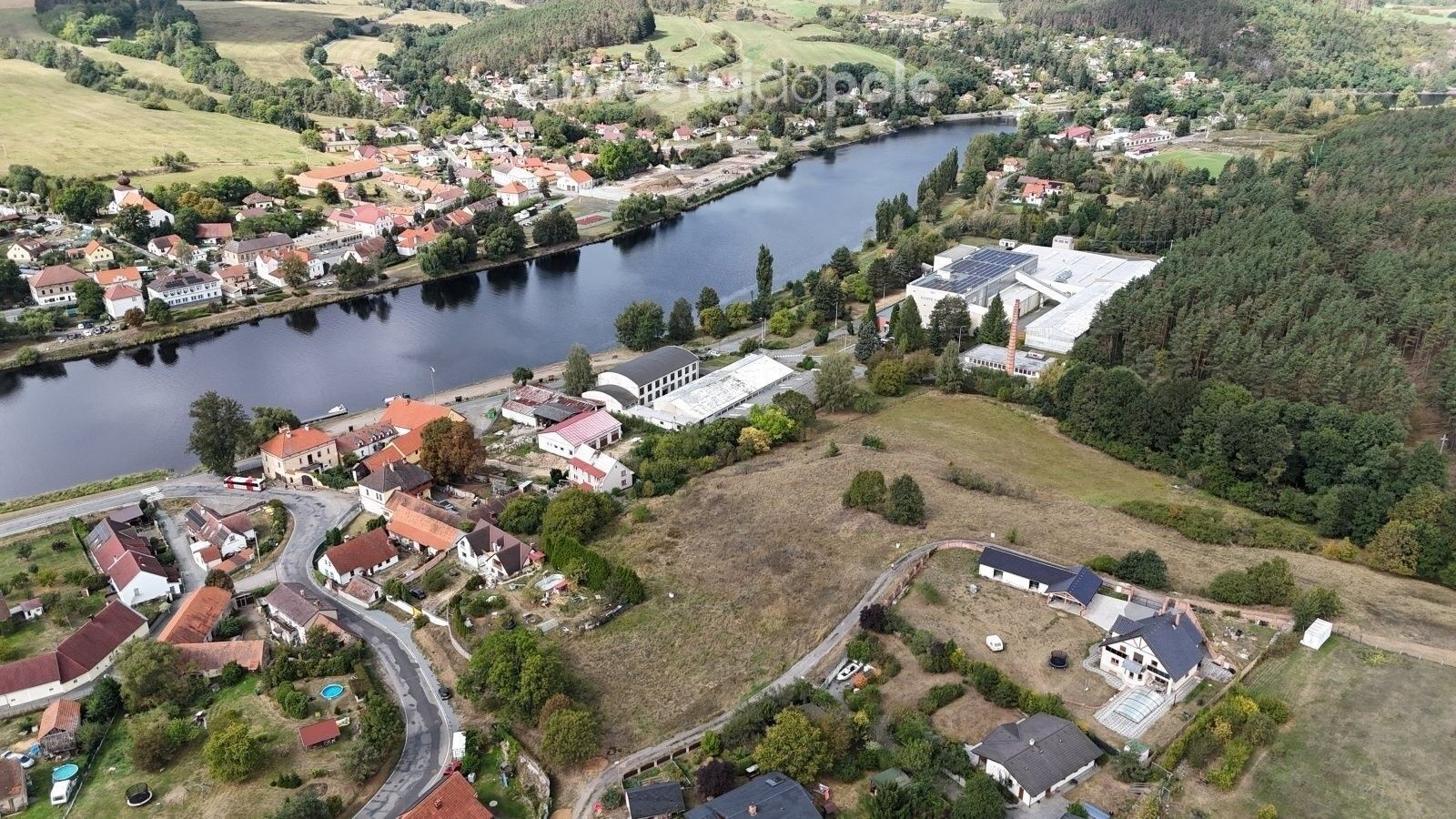 Prodej pozemek pro bydlení - Kamýk nad Vltavou