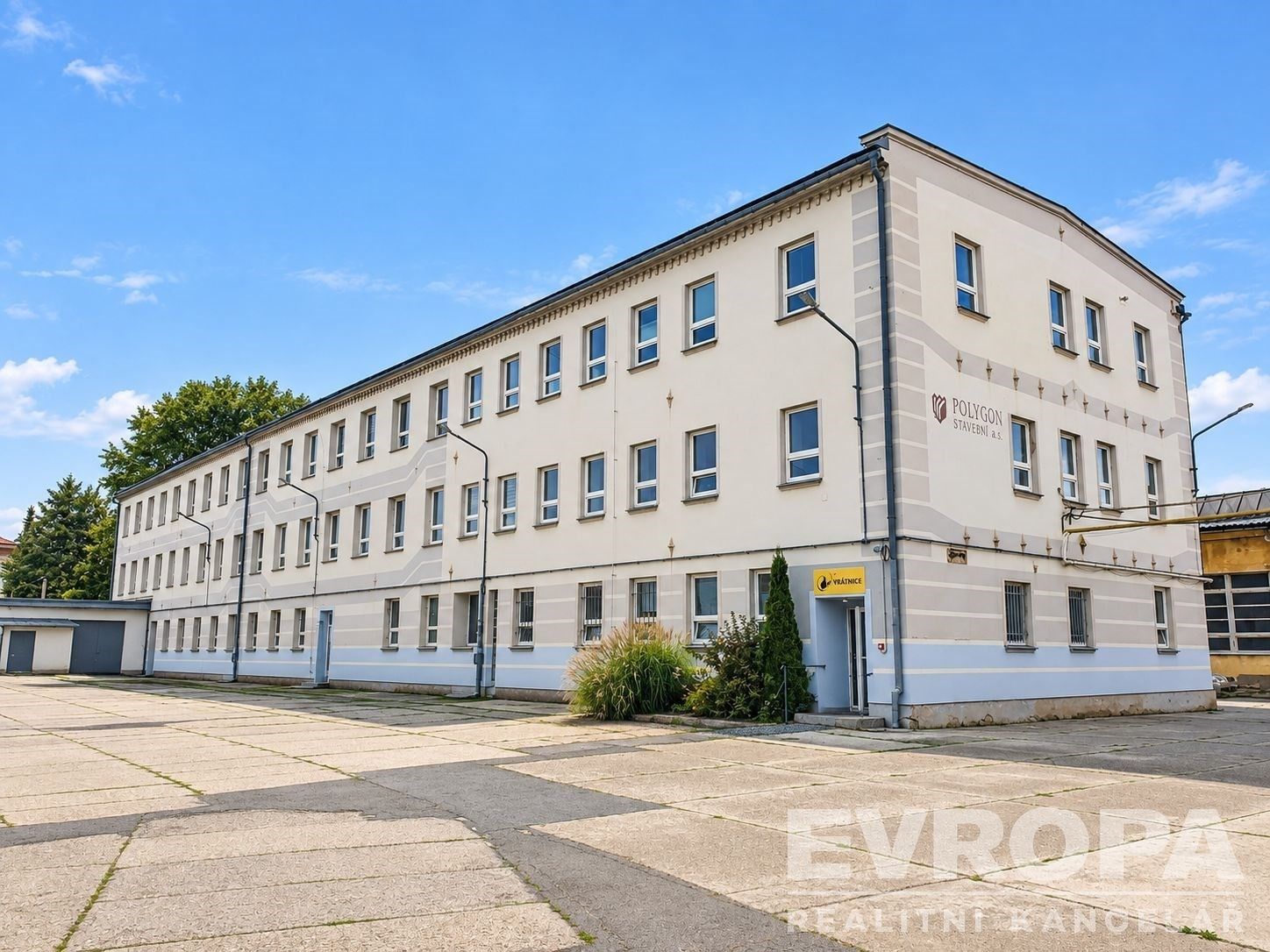 Pronájem kancelář - 9. května , Krnov Pod Cvilínem, 1 m² - 1